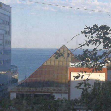 Flat at the seafront Apartamento Aktau  Exterior foto